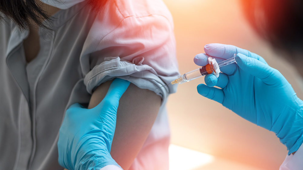 Image: Wisconsin doctor suffered miscarriage after covid vaccine, tweeted #VaccinesWork