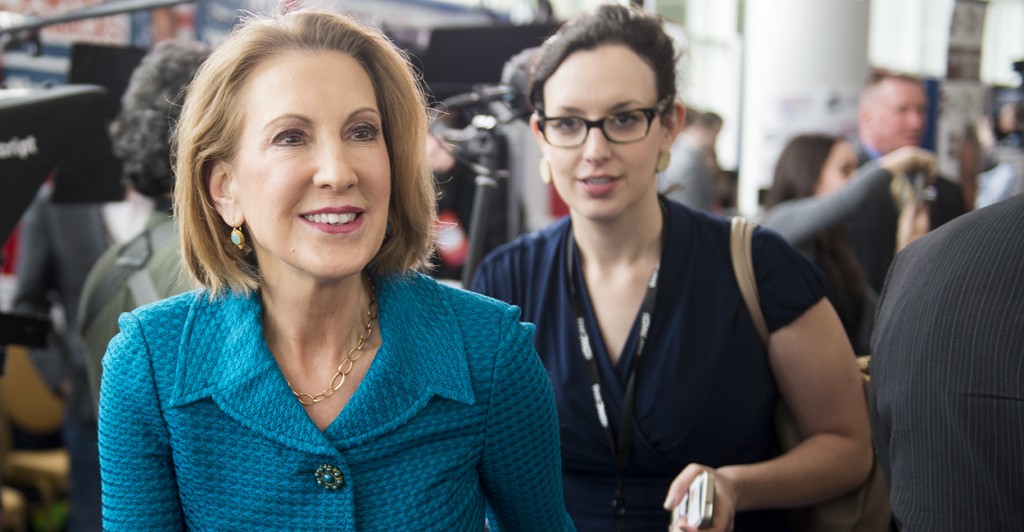 Carly Fiorina, former CEO of Hewlett-Packard, walks the hallway before her speech at CPAC. (Photo: Bill Clark/CQ Roll Call)