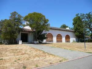Boarded up & dead Grass in CA