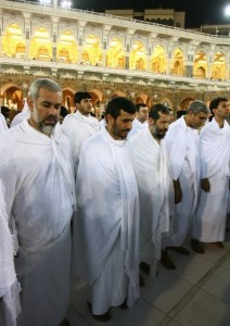 mahmoud-ahmadinejad-in-mecca-for-hajj-2007