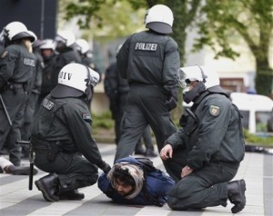 Muslims-arrested-in-Germany-300x238